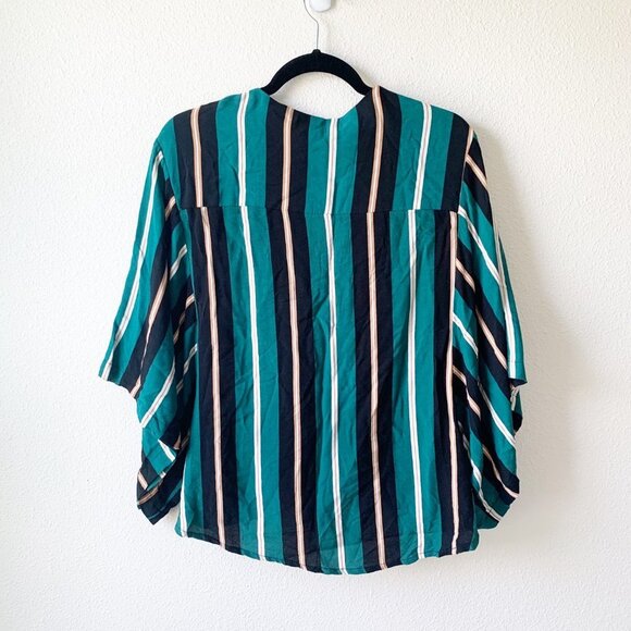 Ava Sky Hawaii Striped Surplice V-Neck Blouse M - Picture 2 of 5